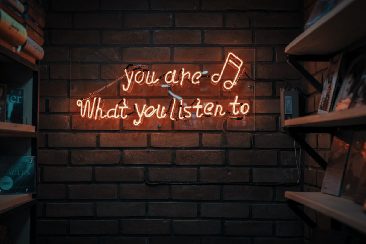 How Music Can Improve Mood During Study 