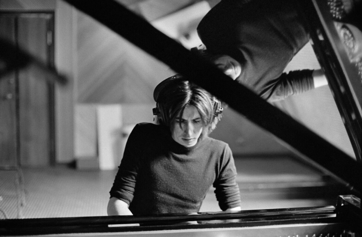 INTERVIEW: Bernard Butler on the reissue of his debut solo album 'People Move On' 2
