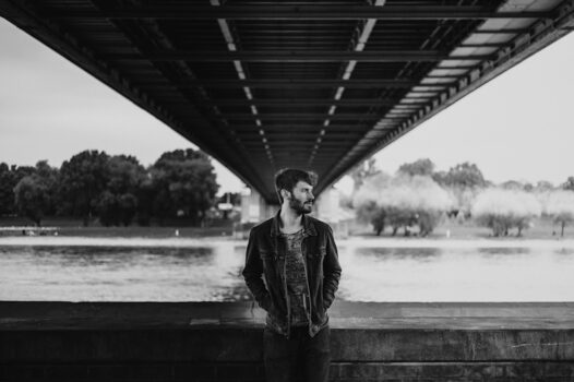 ALBUM PREMIERE: David Nevory - Seagazing 