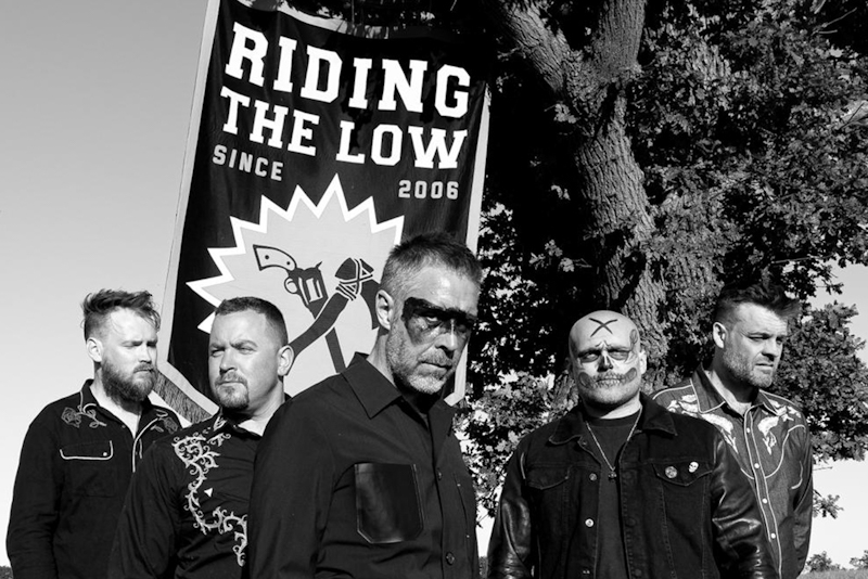 RIDING THE LOW announce their brand-new album ‘The Death of Gobshite Rambo’ - Hear new single ‘Carapace Of Glass’ 