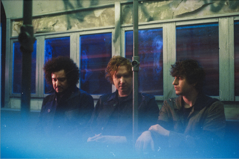 THE KOOKS announce new album '10 Tracks To Echo In The Dark' this July - Watch video for 'Connection' 