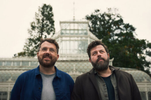 BEAR'S DEN unveil new single 'Shadows' taken from their forthcoming album 'Blue Hours' - out May 13th 