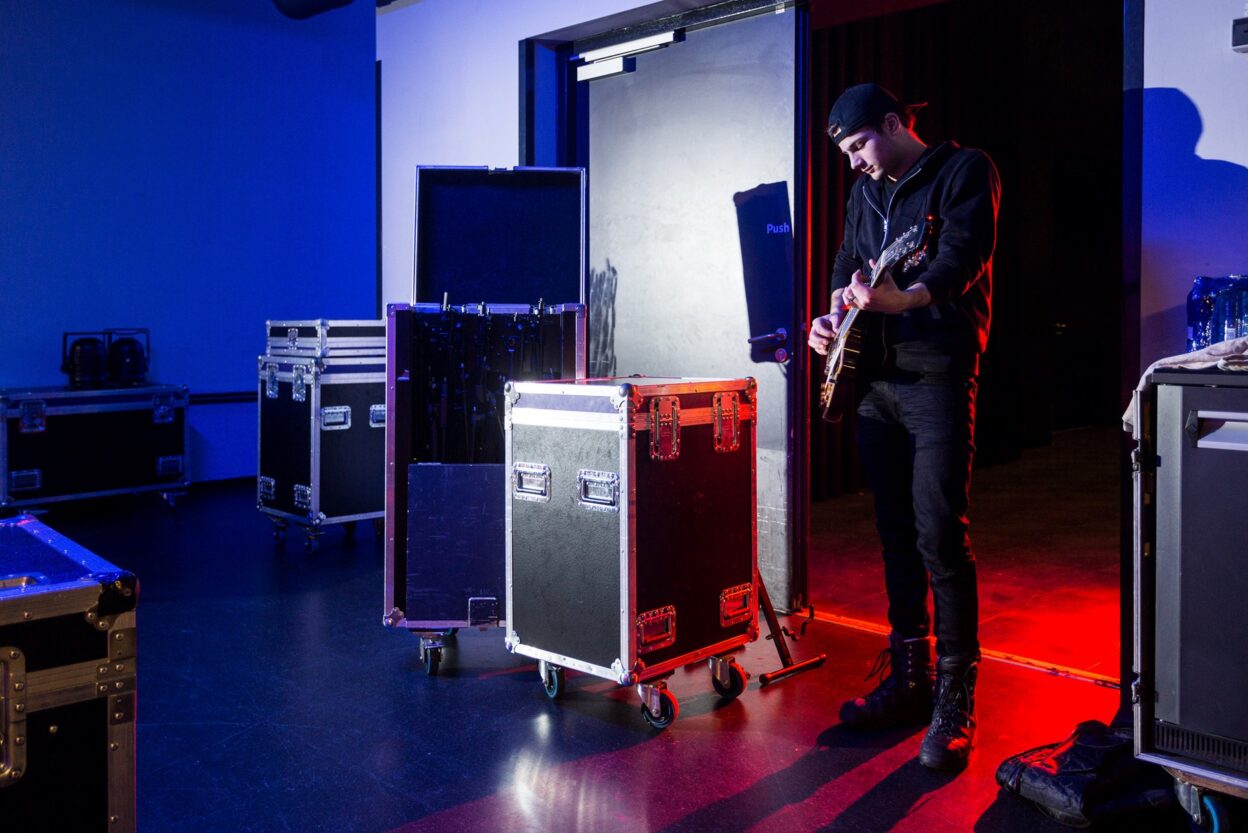 Four simple ways that musicians relax between tour dates 