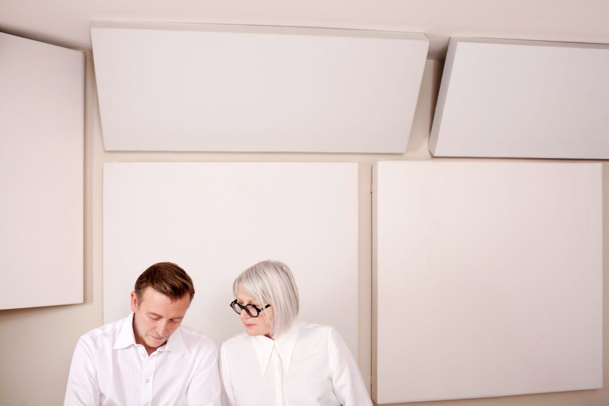 ELIZABETH FRASER + DAMON REECE announce their new project - Sun’s Signature - a stunning 5-song EP out on June 18th for Record Store Day 1