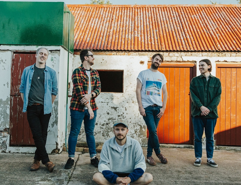 Northern Ireland stalwarts smallmint unveil their new single 'The Dark' 