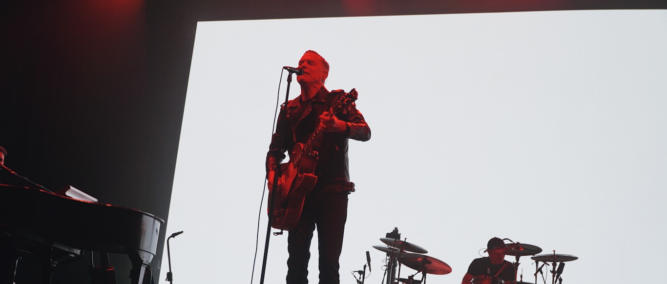 DALAM FOKUS// Bryan Adams @ Motorpoint Arena, Nottingham |  Kebisingan XS