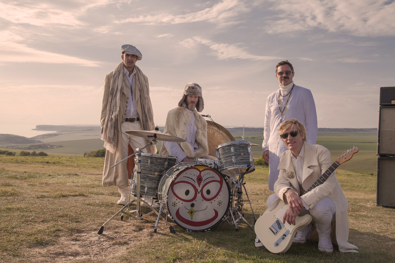 KULA SHAKER share video for new single 'The Once And Future King' - Watch Now 