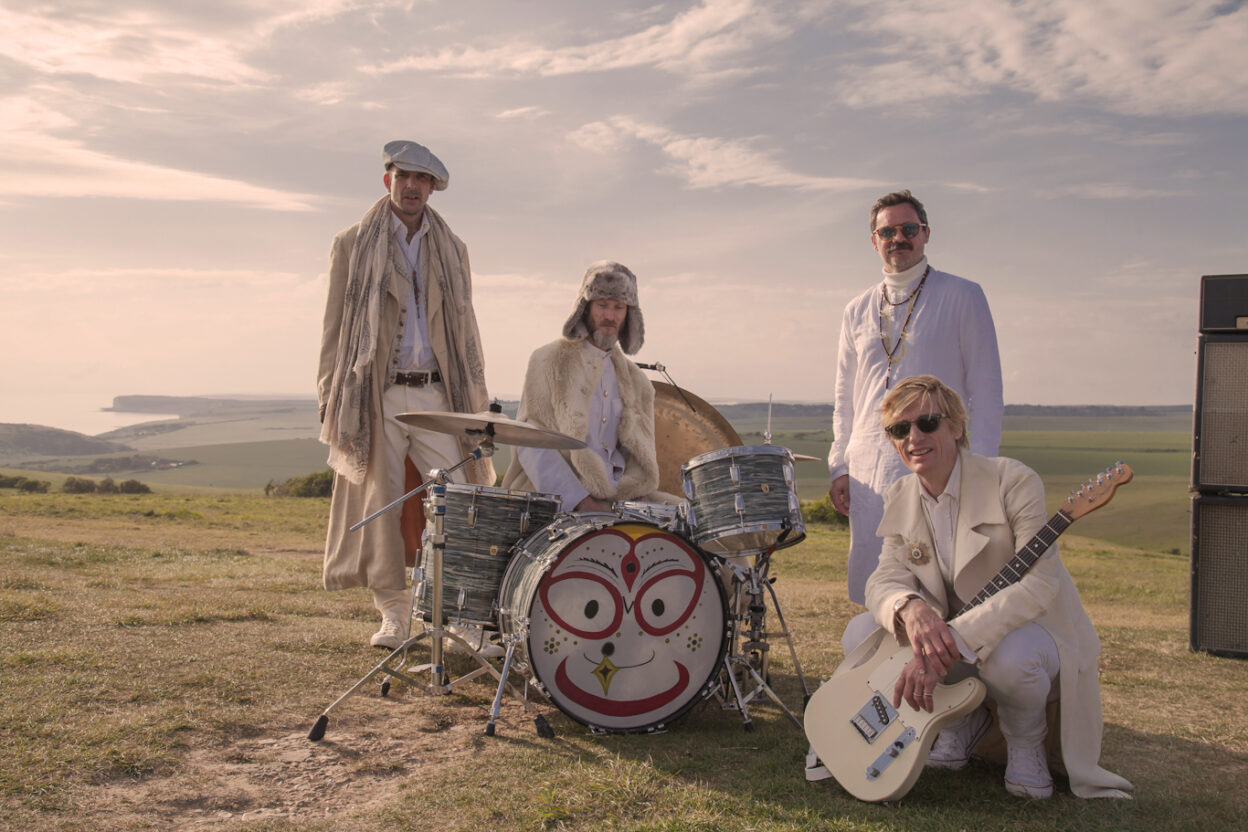 INTERVIEW: Crispian Mills from Kula Shaker on new album '1st Congregational Church Of Eternal Love and Free Hugs' 1