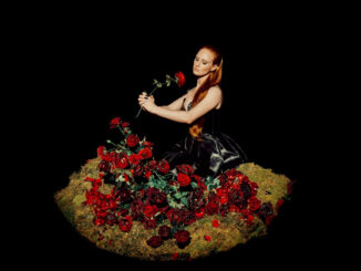 VERA BLUE shares her new electropop ballad single ‘The Curse’ 83 VERA BLUE shares her new electropop ballad single ‘The Curse’