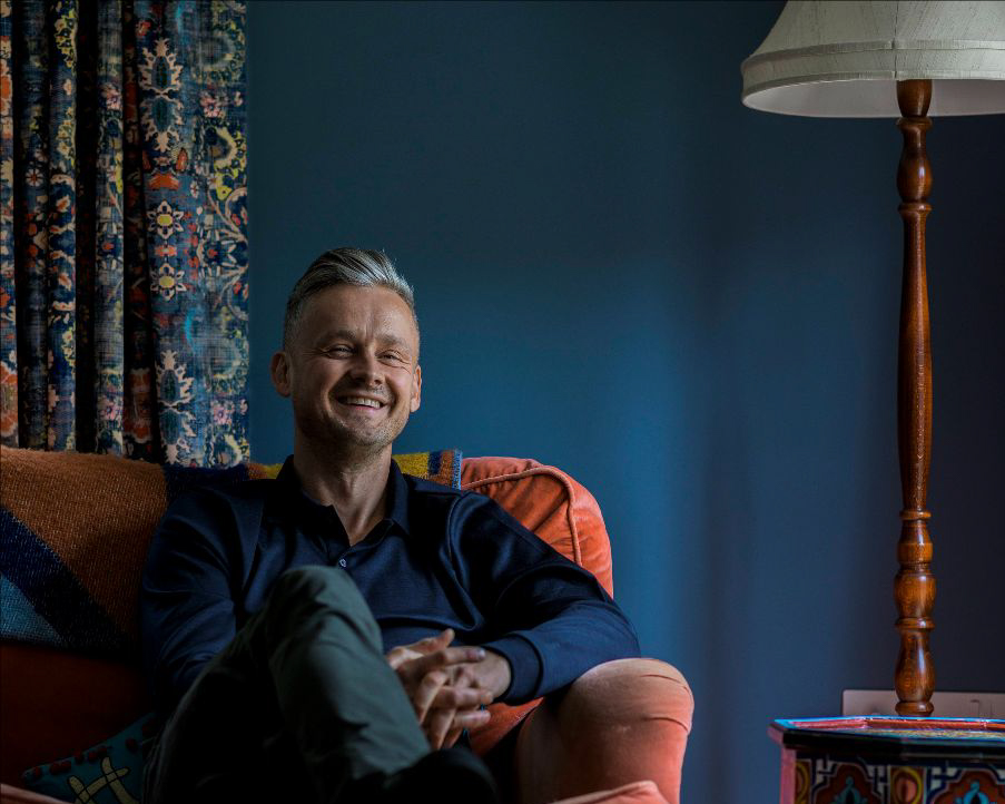 Keane's TOM CHAPLIN unveils short film starring Niamh Cusack for 'Midpoint' the debut title-track from new solo album 1