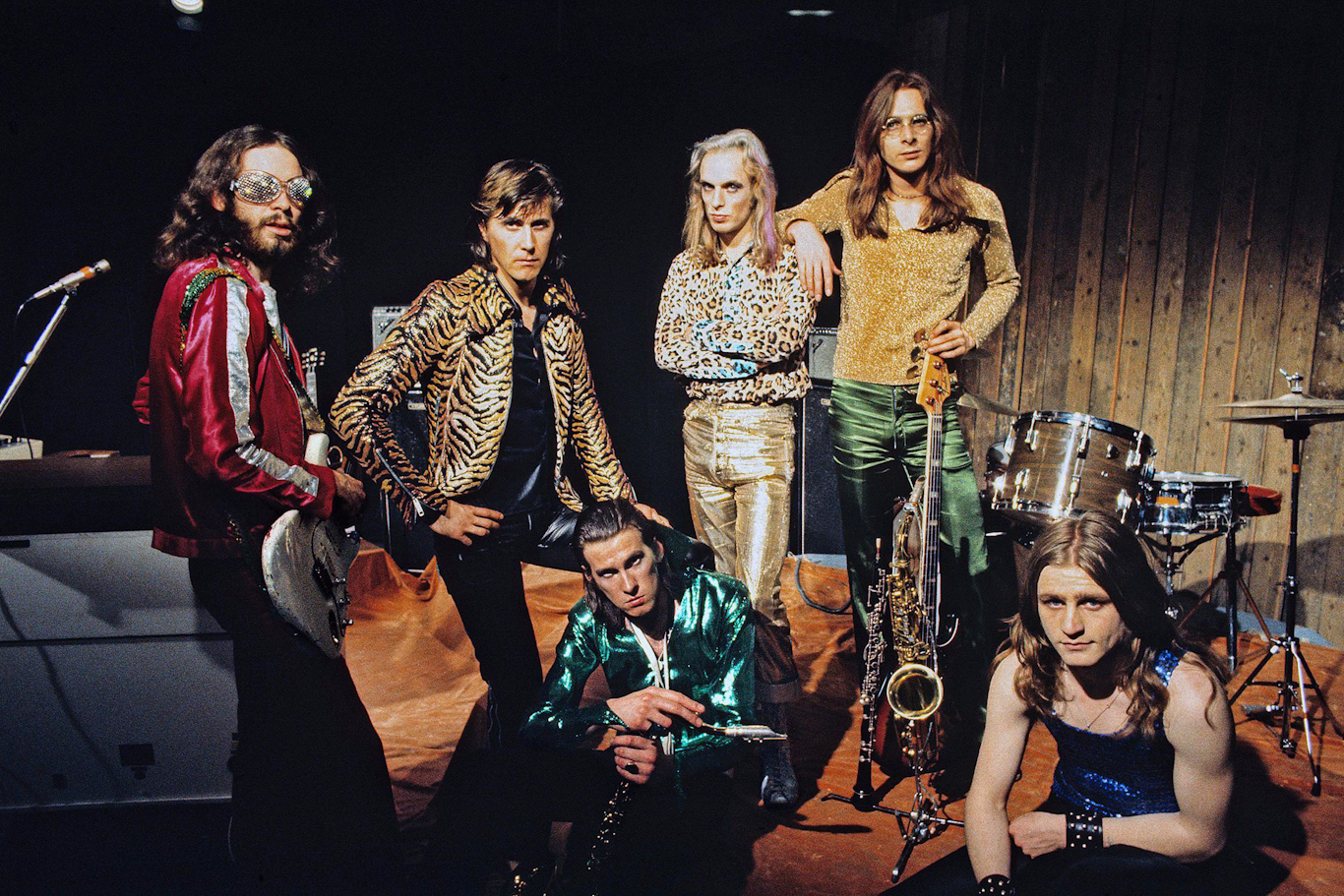 ROXY MUSIC's 'The Best Of Roxy Music' to be released on vinyl for the first time in September 1
