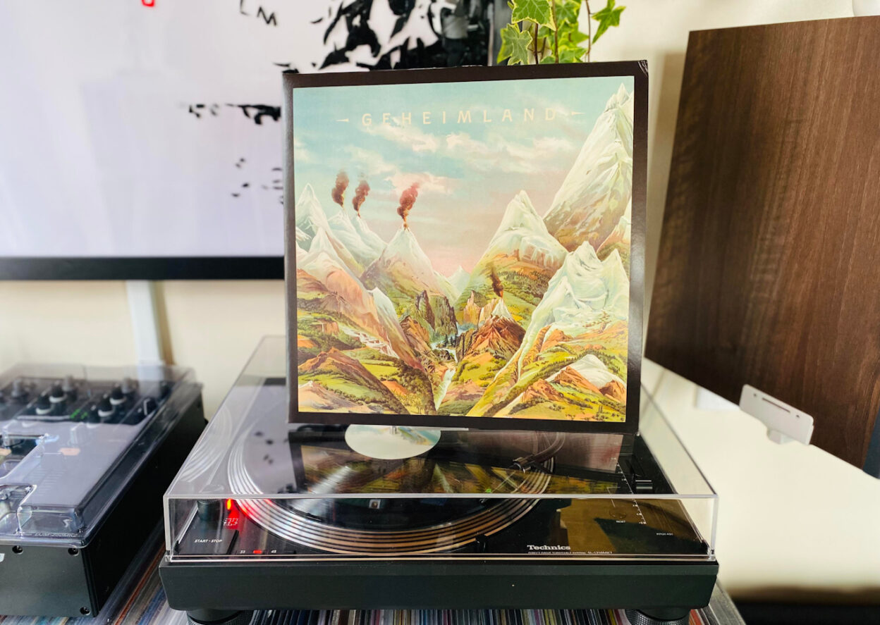 ON THE TURNTABLE: Urbs - Geheimland