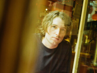 THOM SOUTHERN announces new album 'So Long My Friend' - Hear lead single 'Let Someone Else In' 82 THOM SOUTHERN