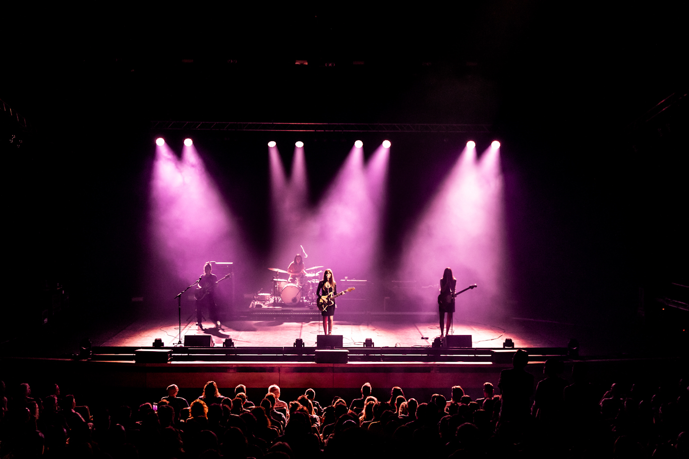 LIVE REVIEW: Warpaint at Royal Festival Hall