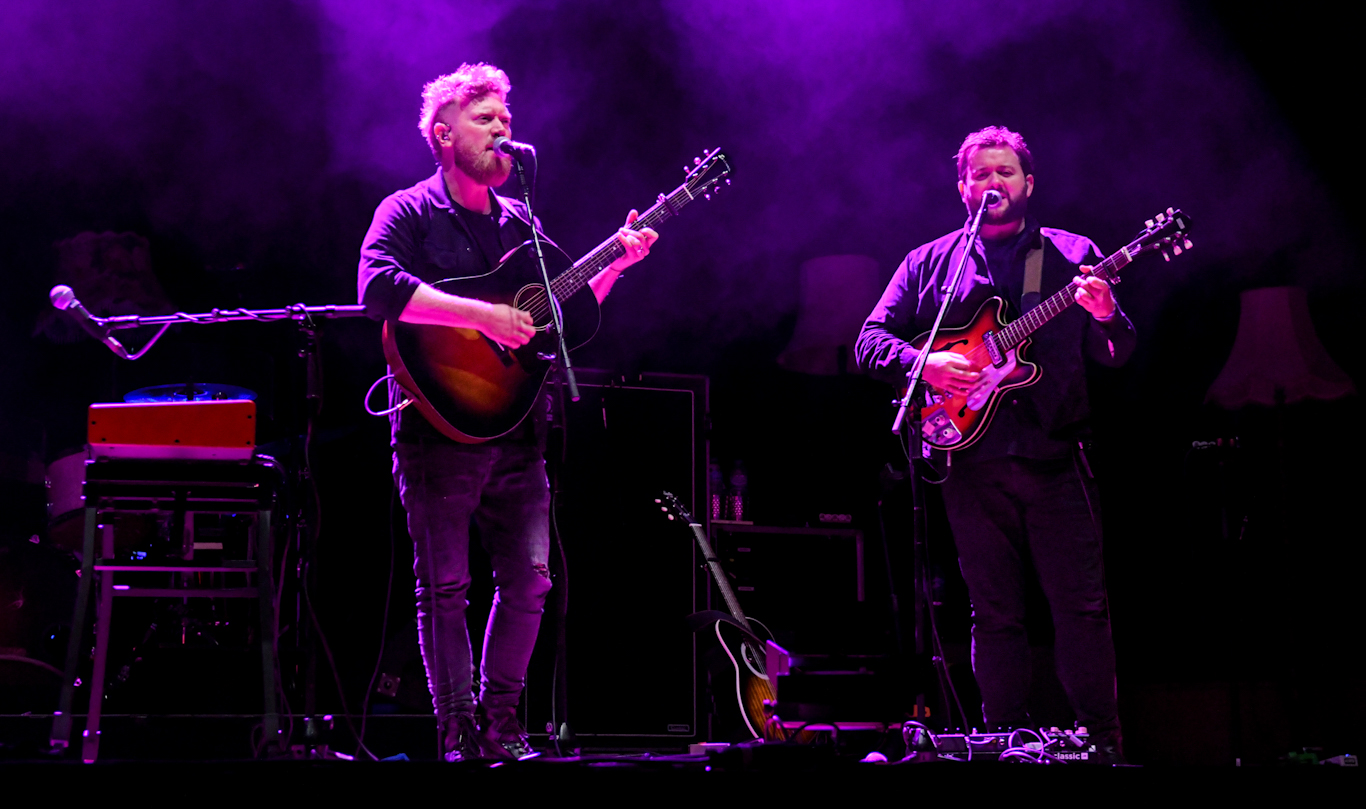 IN FOCUS// Gareth Dunlop at Ulster Hall, Belfast 82 Far From Saints with special guest Gareth Dunlop at Ulster Hall, Belfast © Bernie McAllister