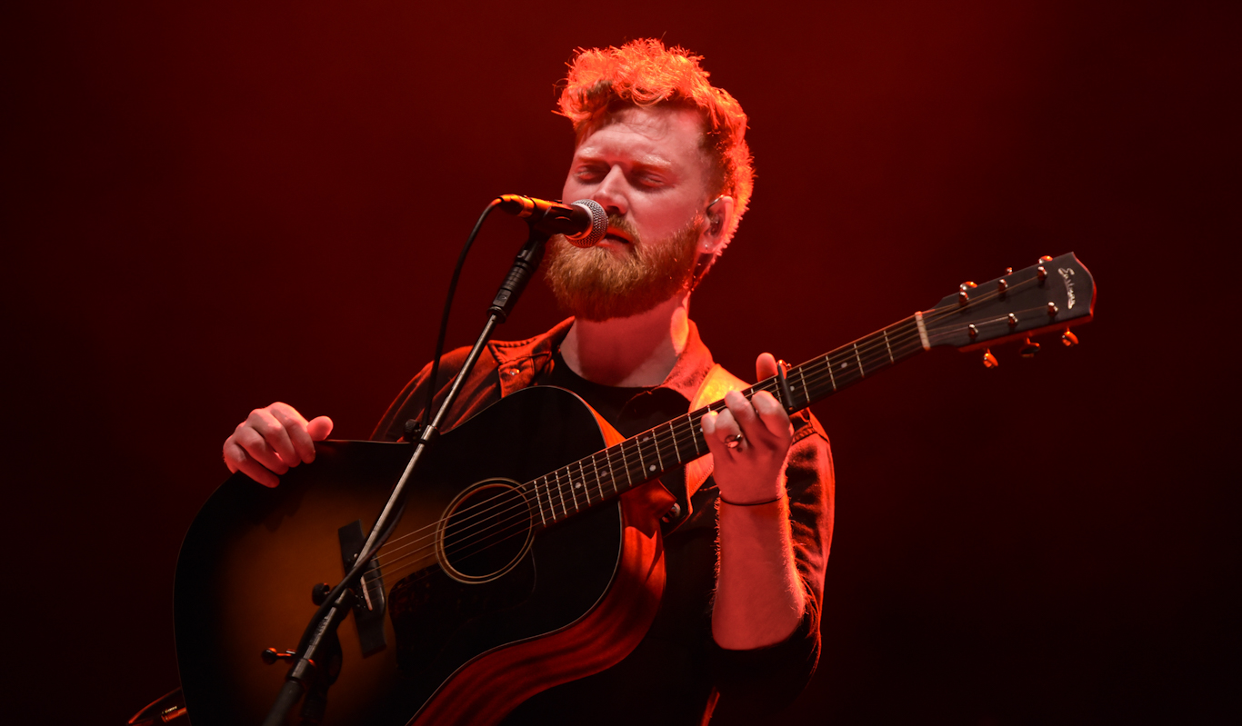 IN FOCUS// Gareth Dunlop at Ulster Hall, Belfast 83 Far From Saints with special guest Gareth Dunlop at Ulster Hall, Belfast © Bernie McAllister