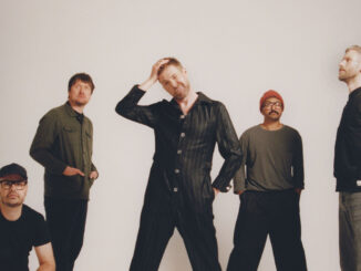 KAISER CHIEFS get reflective in brand new single ‘Burning In Flames’ 81 Kaiser Chiefs