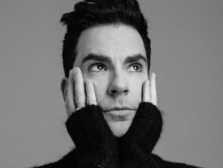 Stereophonics frontman KELLY JONES announces intimate UK solo tour for May 2024 81 Kelly Jones