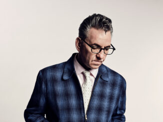 RICHARD HAWLEY announces new album 'In This City They Call You Love' & shares new single ‘Two For His Heels’ 84 Richard Hawley