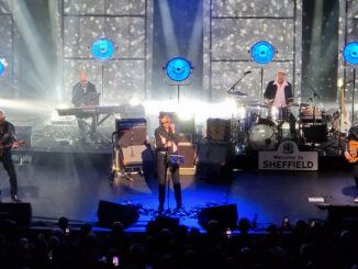 LIVE REVIEW: Richard Hawley at Eventim Apollo, London 82 LIVE REVIEW: Richard Hawley at Eventim Apollo, London