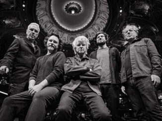 CROWDED HOUSE announce Gravity Stairs UK and Europe tour 82 Crowded House