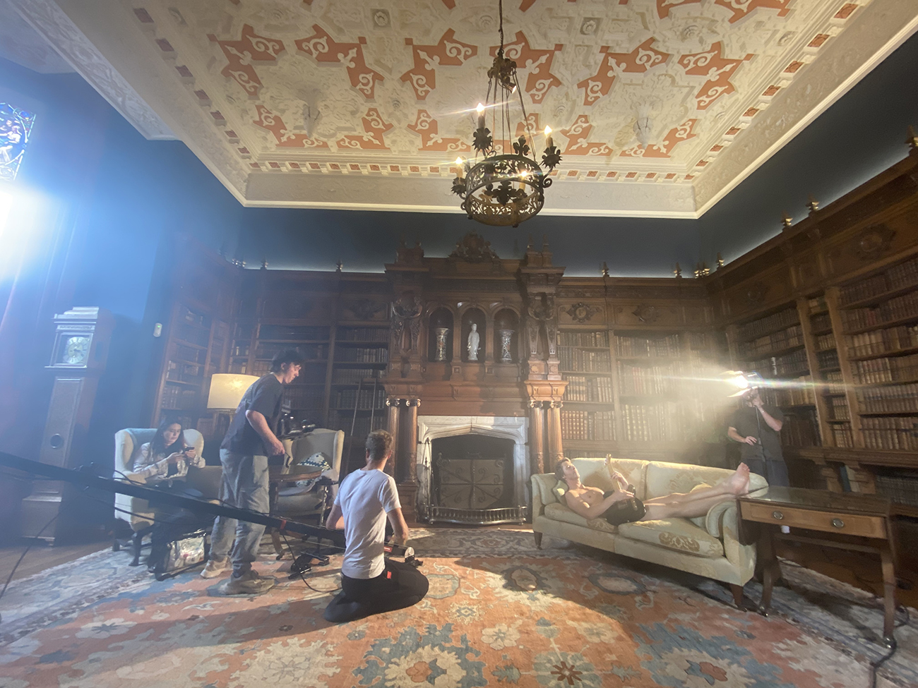 CHESNEY HAWKES shows his cheeky side in the video for new single ‘Get A Hold of Yourself’ 82 Chesney Hawkes