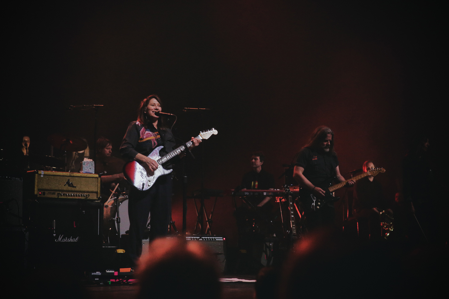 IN FOCUS// Kim Deal Mesmerises The Barbican with a Stunning Tour Kickoff 81 IN FOCUS// Kim Deal Mesmerises The Barbican with a Triumphant Tour Kickoff Credit: Denise Esposito