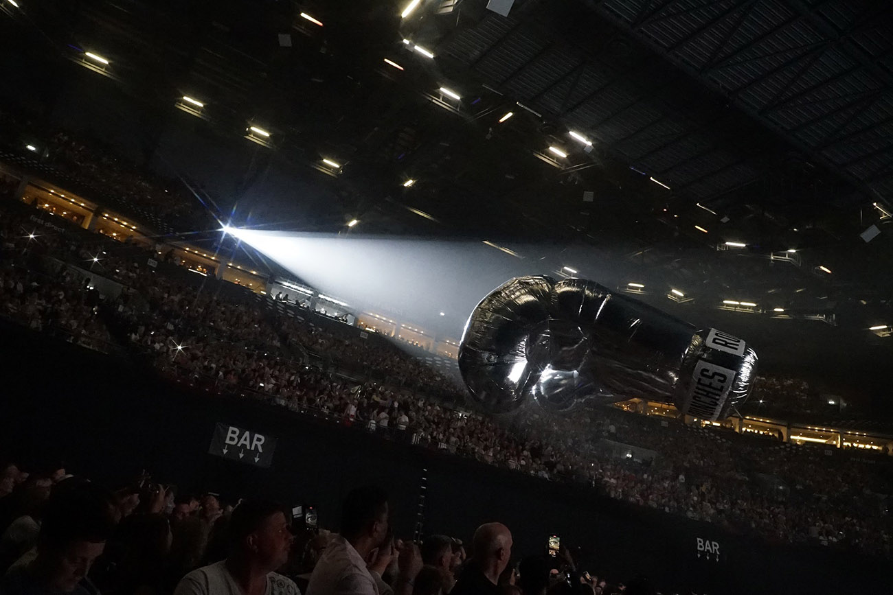 IN FOCUS// Bryan Adams Brings Joy and Nostalgia to Leeds on ‘Roll With the Punches’ Tour 82 IN FOCUS// Bryan Adams Brings Joy and Nostalgia to Leeds on ‘Roll With the Punches’ Tour Credit: Alina Salihbekova