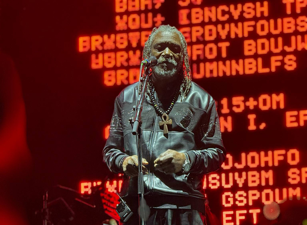 LIVE REVIEW: Massive Attack Confront War, Climate Crisis, and Corporate Power in Stunning Manchester Show 86 massive attack