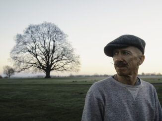 Foy Vance Confronts the Rise of AI and the Realities of Fatherhood on Double Single “A.I.” / “Call Me Anytime” 101 Foy Vance