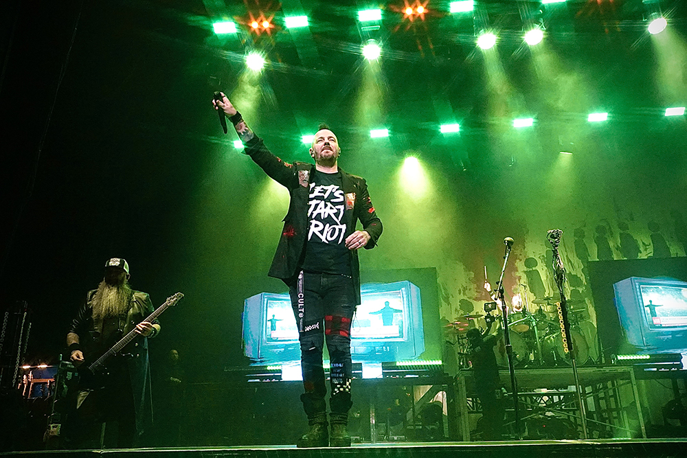 LIVE REVIEW: Three Days Grace Unite Past and Present in a Powerful Manchester Homecoming Credit: Alina Salihbekova