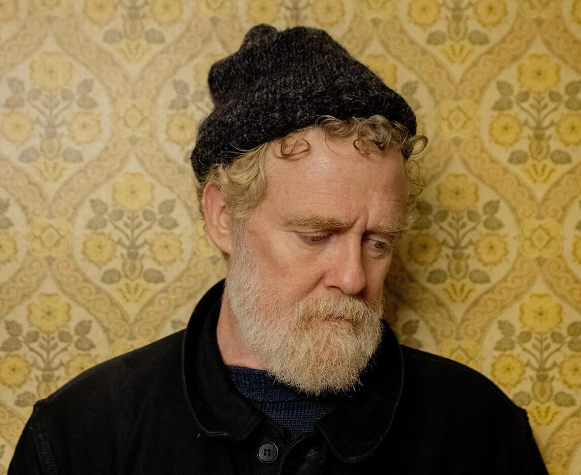 Glen Hansard on ‘Transmissions East’, Bob Dylan and a Record That Isn’t Looking Back | XS Noize Podcast #282