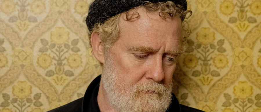 Glen Hansard on ‘Transmissions East’, Bob Dylan and a Record That Isn’t Looking Back | XS Noize Podcast #282