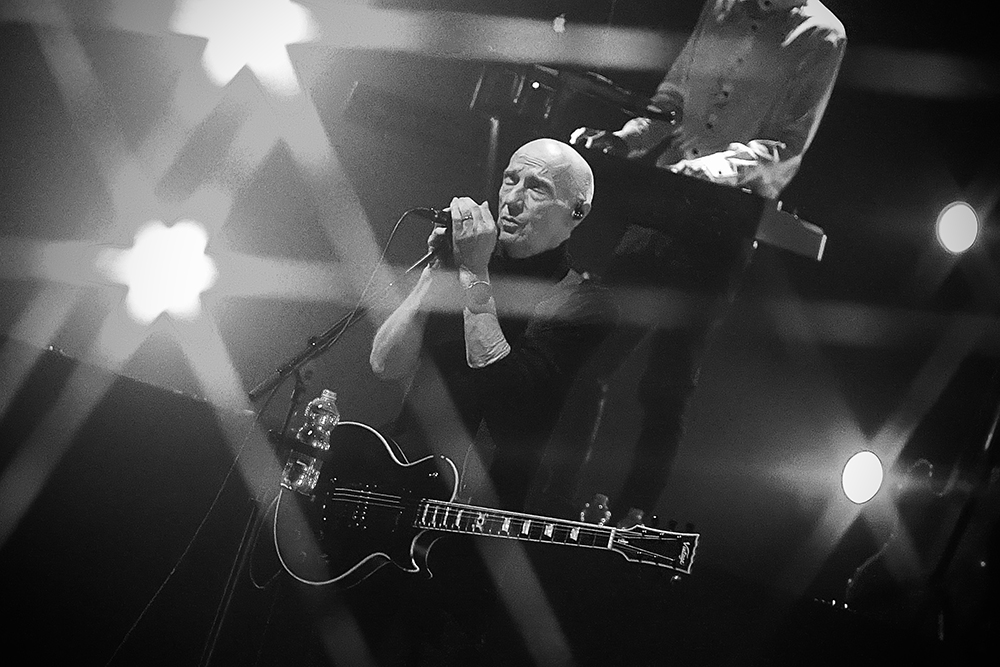 LIVE REVIEW: Midge Ure Delivers a Classy, Nostalgic Night at Nottingham’s Royal Concert Hall Credit: Alina Salihbekova