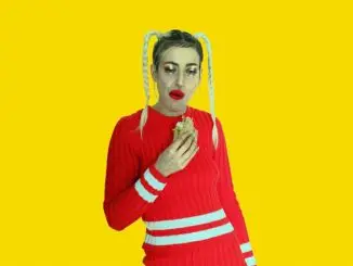 Du Blonde (Beth Jeans Houghton) - 'Black Flag' - Listen