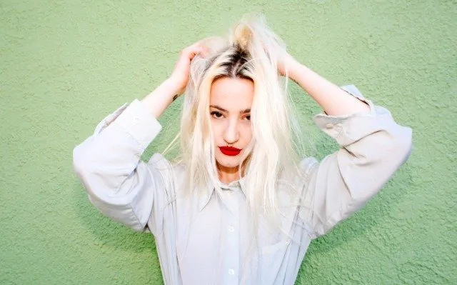 BETH JEANS HOUGHTON ANNOUNCES NAME CHANGE TO 'DU BLONDE', NEW ALBUM SET FOR SPRING 2015 
