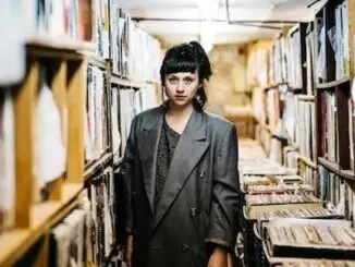 WAXAHATCHEE / Shares new single 'Under A Rock' and adds more European tour dates