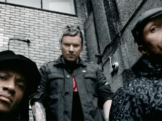 THE PRODIGY: Become first band ever to score six consecutive No.1 albums in the UK!