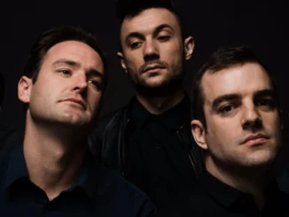 TRACK OF THE DAY : CEREMONY - ‘YOUR LIFE IN FRANCE