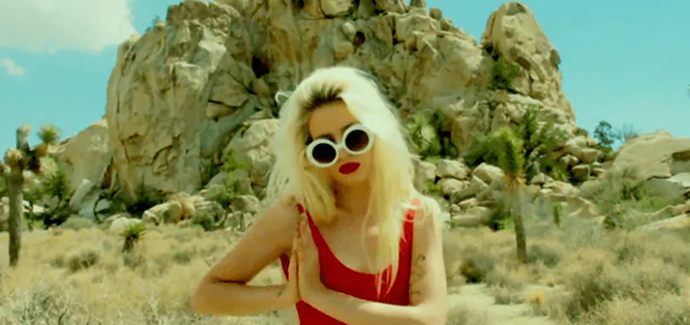 DU BLONDE (Beth Jeans Houghton) shares ‘Raw Honey’ Video – watch