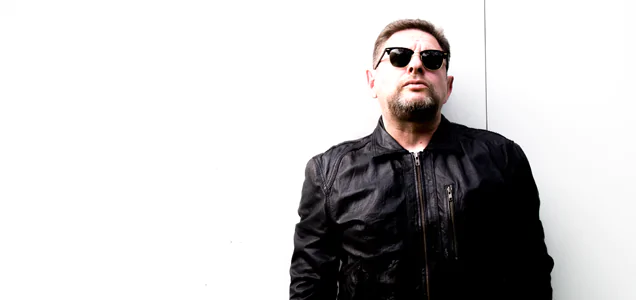 SABER BYTES:  ART OF THE ‘FRONTMAN’ #2, 'SHAUN RYDER, the anti front man' 2