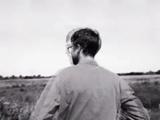 Watch HD HAUSMANN  ‘Old Satellites’  video directed by Nicholas Jones