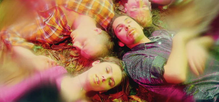 WOLF ALICE - unveil new video for 'Freazy' 