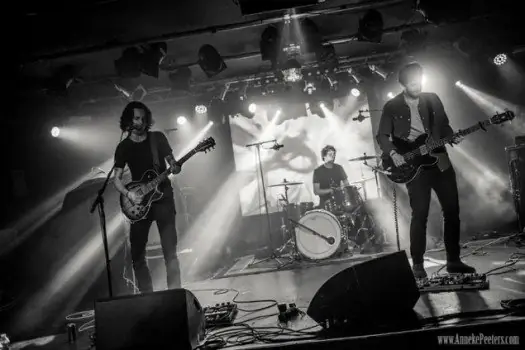 TRACK OF THE DAY – DESERT MOUNTAIN TRIBE - “RUNWAY” 