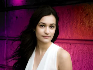 XS NOIZE – UNSIGNED SHOWCASE #7 - KELLY OLIVER