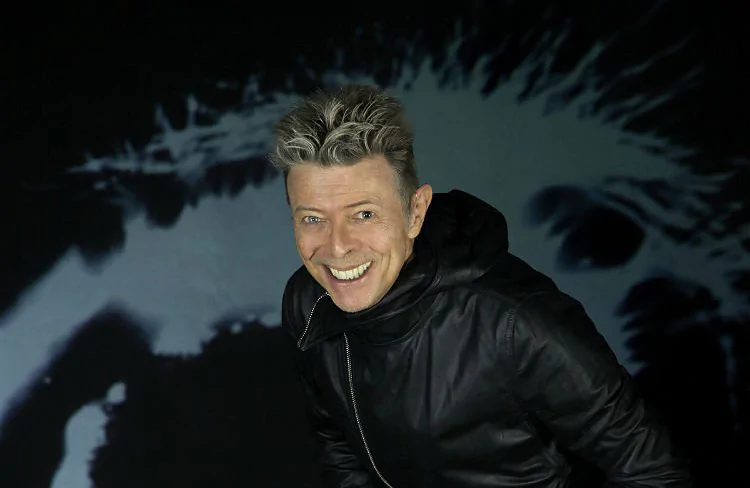 TRACK OF THE DAY: DAVID BOWIE: “I Can’t Give Everything Away”