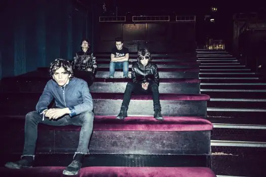 PRETTY VICIOUS announce 'Cave Song' EP, watch video for title track 