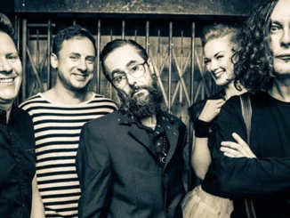 Track of the Day: The Wonder Stuff - 'For The Broken Hearted'