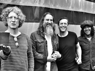 #25: XS Noize Music Podcast: John Power from Cast talks tour + new album "Kicking Up The Dust"