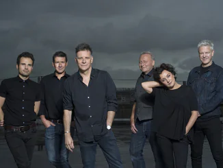 Deacon Blue new studio album, ‘Believers’ sees the band achieve highest chart position in 22 years.